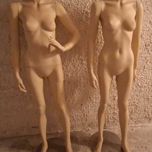 Display mannequins used, set of 2 with base
