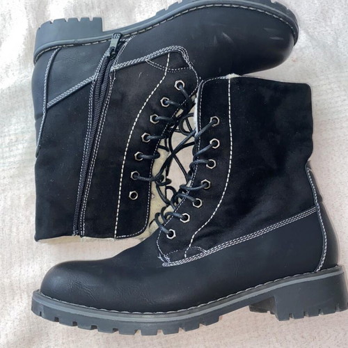 Women's boots like new, black, size 39