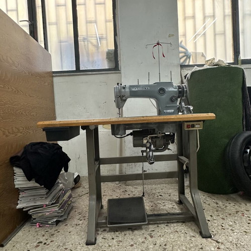 Janome DB-J701 industrial sewing machine used