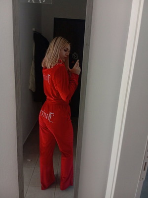 Juicy set velvet size M like new, red