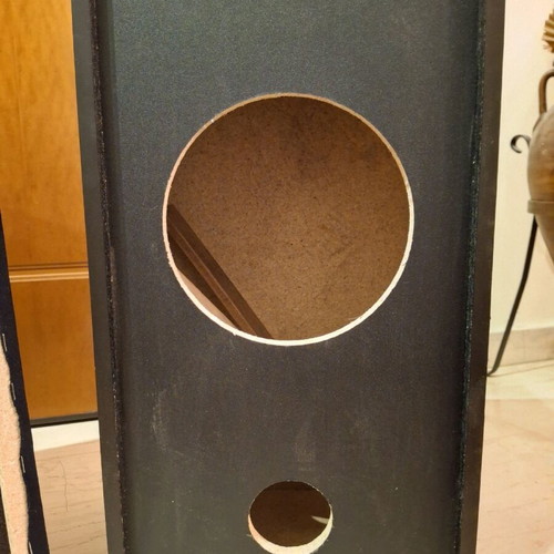 Speaker boxes like new, set of 2, wooden with black fabric