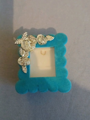Velvet jewelry box like new