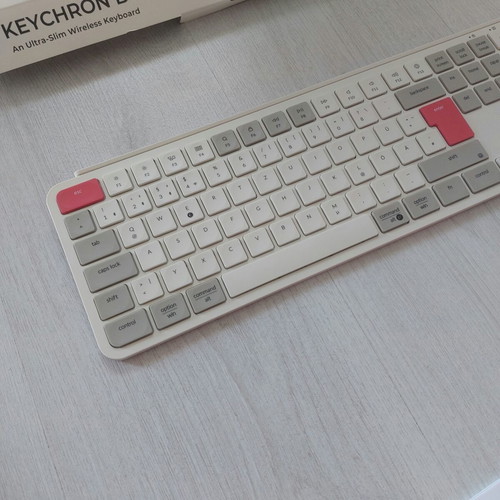 Keychron B6 Pro Ultra-Slim Wireless Keyboard new, Retro Red