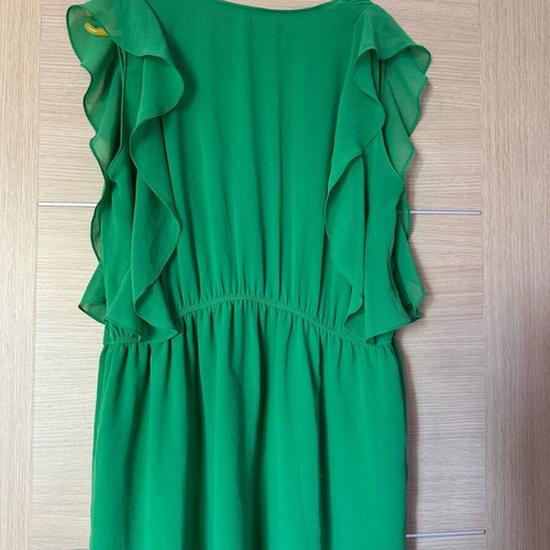 Zara Basic green dress with ruffles and V neckline used, size L