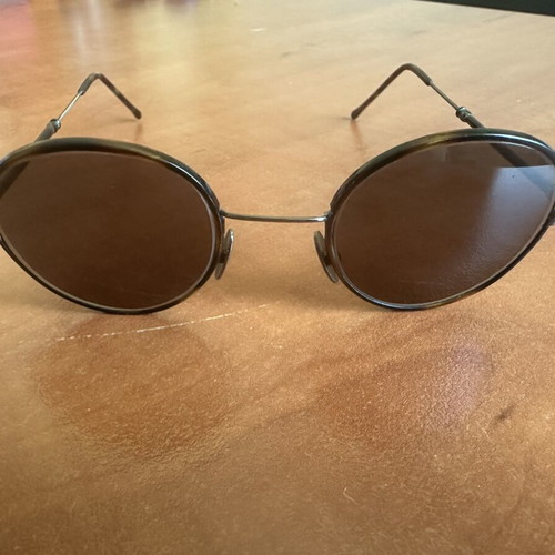 Vintage metal sunglasses with black frame like new