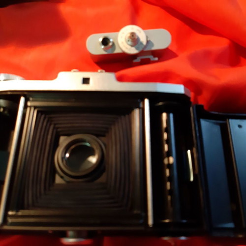 Vintage Zeiss Ikon Nettar folding camera used