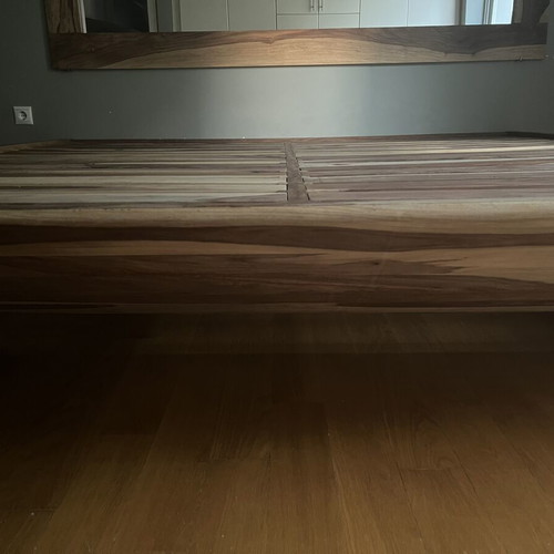 Waverly king size bed like new, solid wood