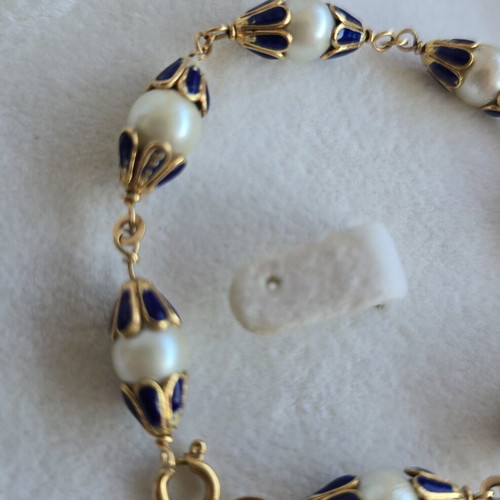 18K gold bracelet with white pearls and royal blue enamel