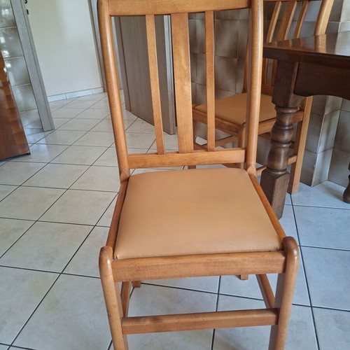 Wooden kitchen dining table and 4 chairs, extendable