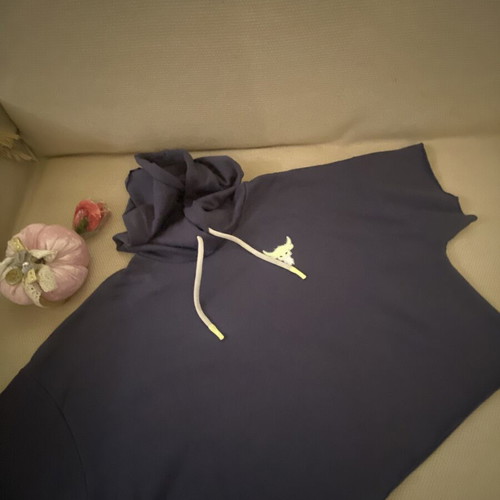 Under Armour short-sleeve hoodie like new, gray and purple, size M