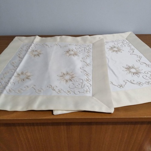 Table linen set of 7 pieces new