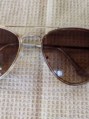 Solo-Solis NDL6254 sunglasses new with gold finish and brown-red degrade lens
