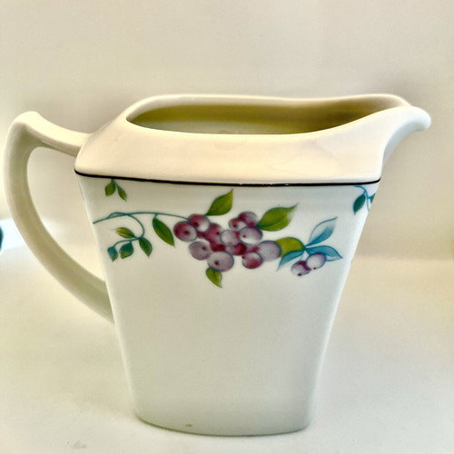 Seltmann Weiden Christin vintage porcelain milk jug like new