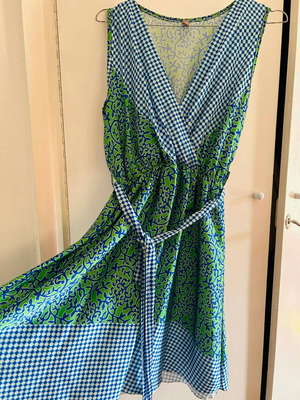 Dress from Italy like new, blue and green, gift earrings included