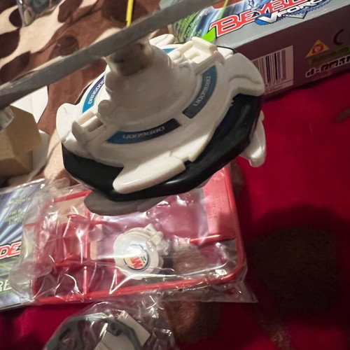 Beyblade Dragoon Takara edition used with magnets