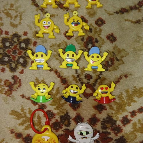 Kinder emoji collectibles used set