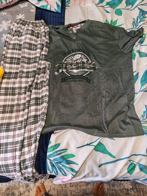 Men's The Rockets pajama set used, size XXL, green