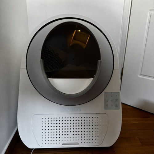 Catlink Pro X Ultra smart cat litter box like new with genuine step