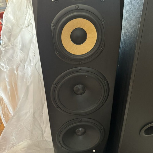 Roister Emphasis 42 speakers set of 3 used, floorstanding for home cinema