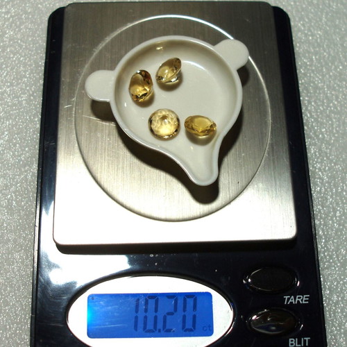 Yellow Topaz minerals like new, pack of 4, 10.20 ct