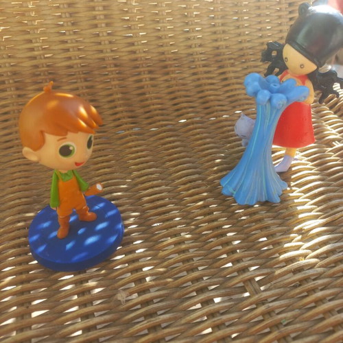 Mini character figures set like new