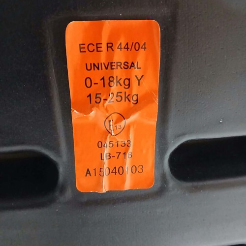 Kiddo Carrera Car Seat like new, 0-25 kg with 5-point harness