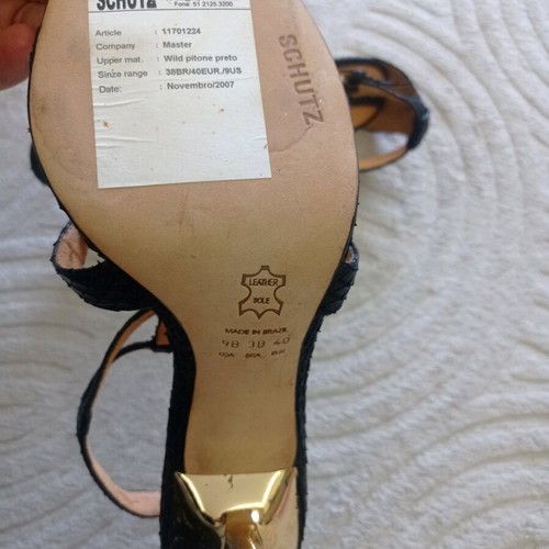 Schutz sandals size 40 leather black and gold new high heels