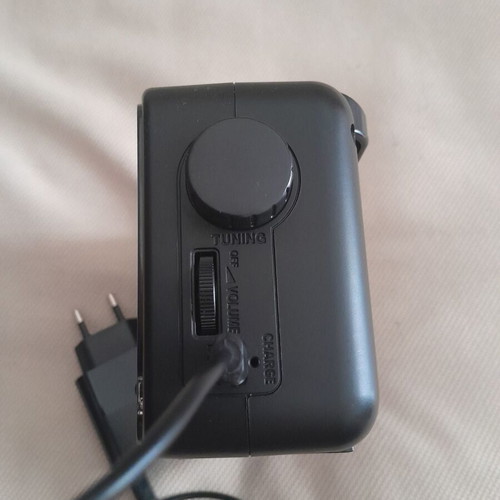 CMiK MK-516 portable rechargeable radio FM AM