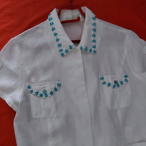 White linen dress like new, size XL, short sleeves with hidden buttons and pockets