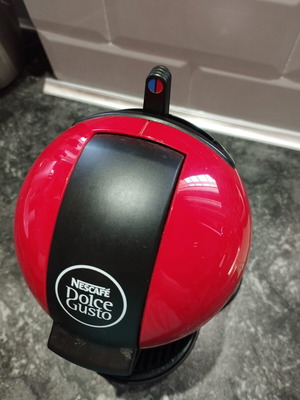 Καφετιέρα κάψουλας Nescafé Dolce Gusto Krups μεταχειρισμένη, για ανταλλακτικά