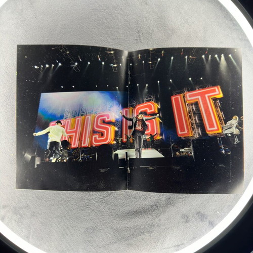 Michael Jackson This Is It mini album like new from 2009 concert ticket