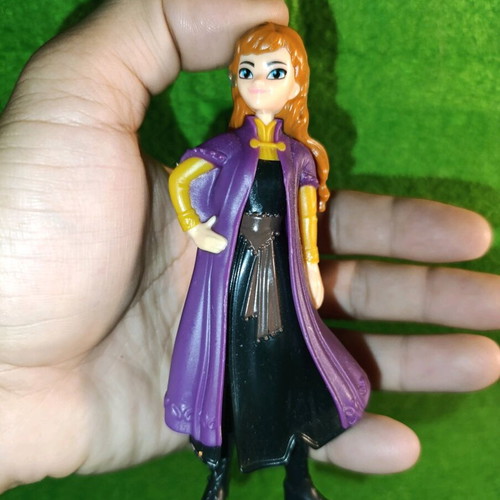 Anna Frozen 2 Kinder Maxi Surprise 2019 figure used