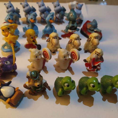 Kinder figures used