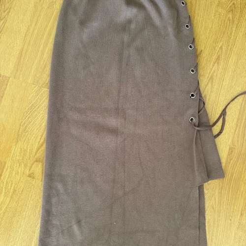 Doca woollen skirt like new, brown, with side opening
