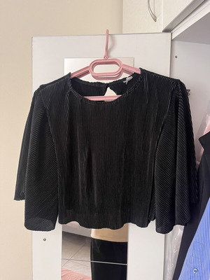 Women's Black Pleated Top new, size 44