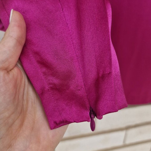 Silk blouse fusia color size XS like new