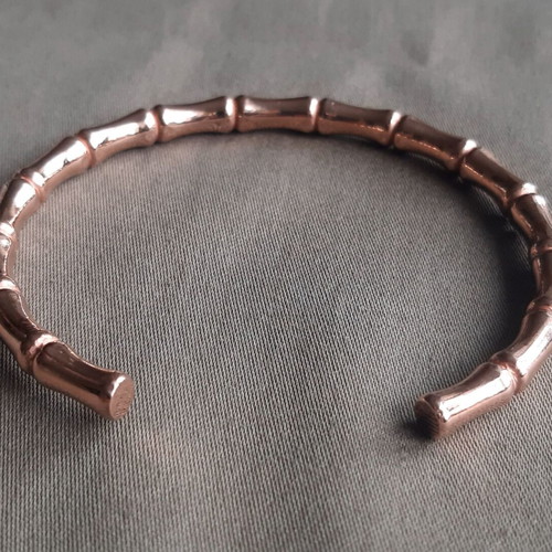 Numbia bracelet cuff copper rod new, gift pouch