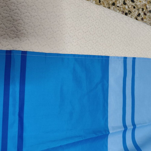 Blue shower curtain, 1.80 x 1.80 m, new