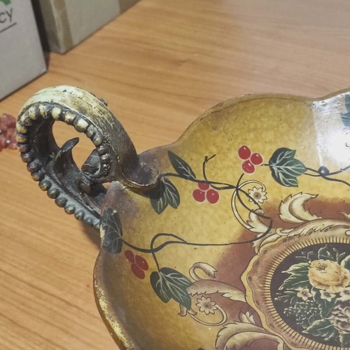 English ceramic fruit bowl hand-painted used