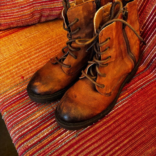 Brown boots used, size 39