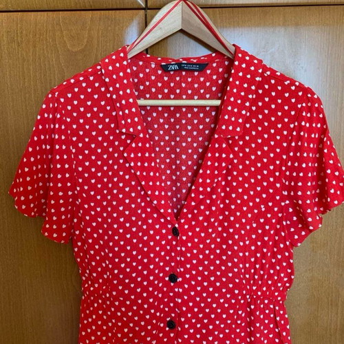 Zara t-shirt red with hearts size M like new