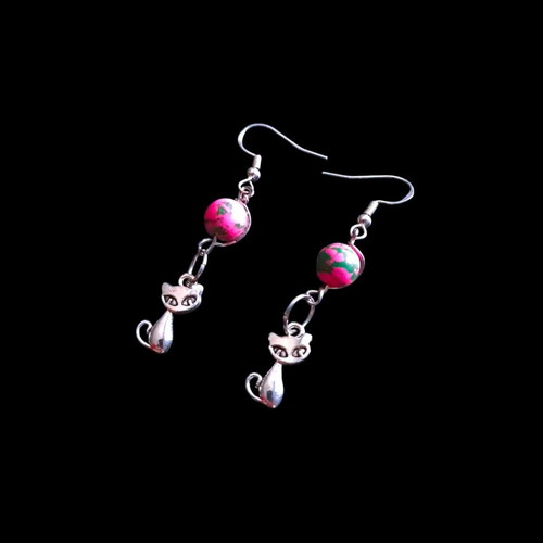 Handmade cat earrings new with colorful beads