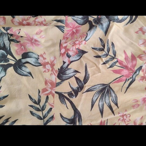 Floral mini skirt like new, yellow, elastic waist