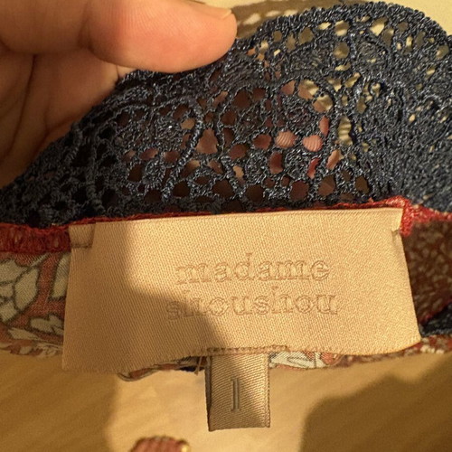 Madame Shoushou top lace like new, large, multicolor