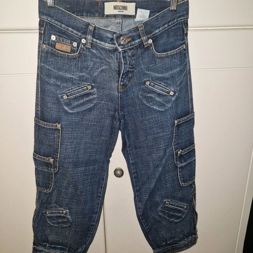Moschino jeans capri pants like new, size XS
