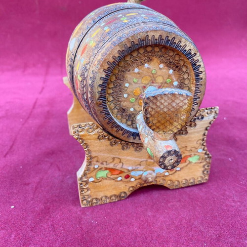 Decorative wooden barrel new with stand