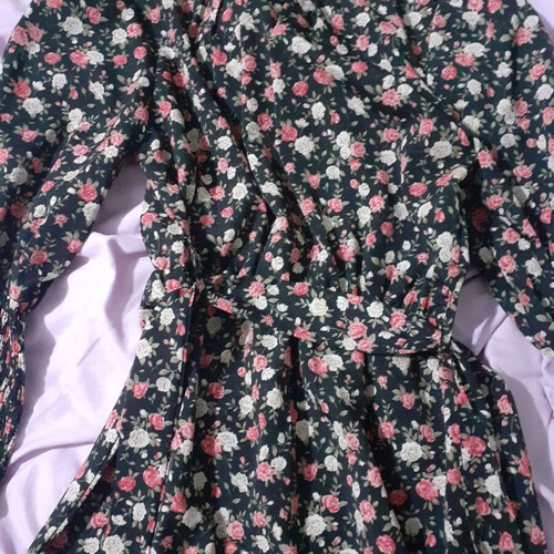 Mini dress new with closed neck and belt, size M 38 10