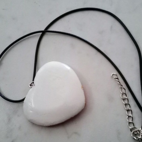 Handmade heart necklace new, painted with acrylics