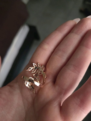 Rose Gold ring like new