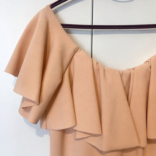 Dress pink nude with ruffles new, one size